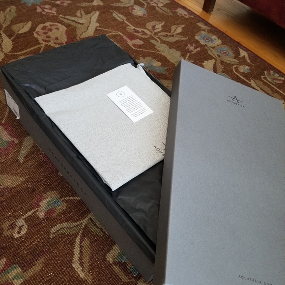 New in Box Aquatalia Luciana Stretch Suede Boots - Picture 2 of 8